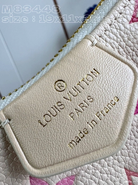 WIS LOUIS VUITTON ON EASY STRAP POUCH 1201